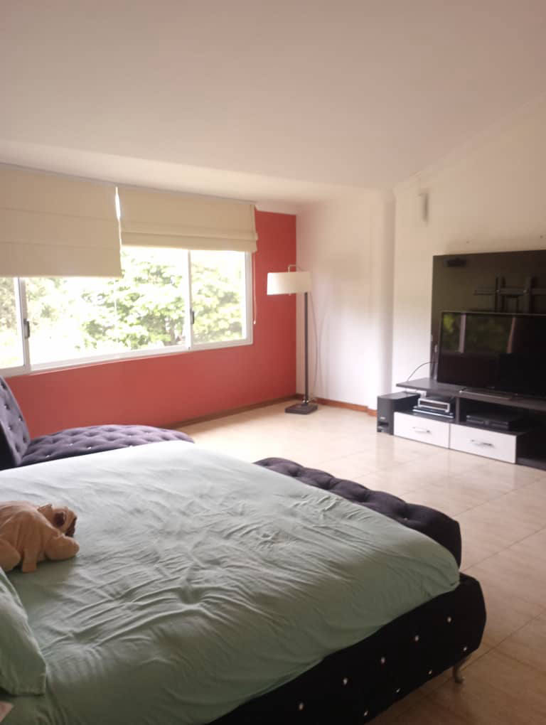 Будинок, 4306 м², 360 000$ — FAKTOR